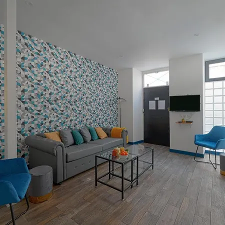 Huge 2 Floor With Unique Games & Theatre * Parigi