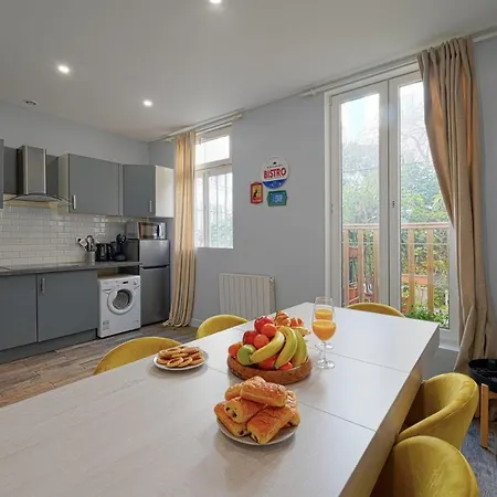 Appartamento Huge 2 Floor With Unique Games & Theatre *